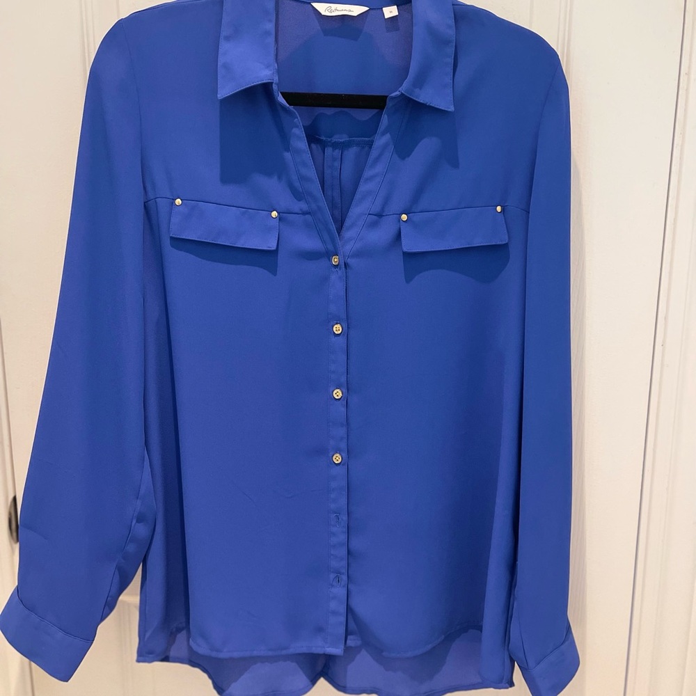 Beautiful brilliant blue light weight blouse.Perfect for the office,or night out